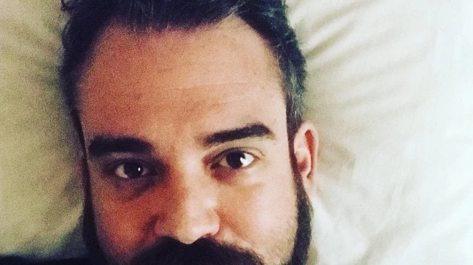 H πρώτη φωτογραφία του Πυγμαλίωνα Δαδακαρίδη μετά το σοβαρό χειρουργείο και το μήνυμά του